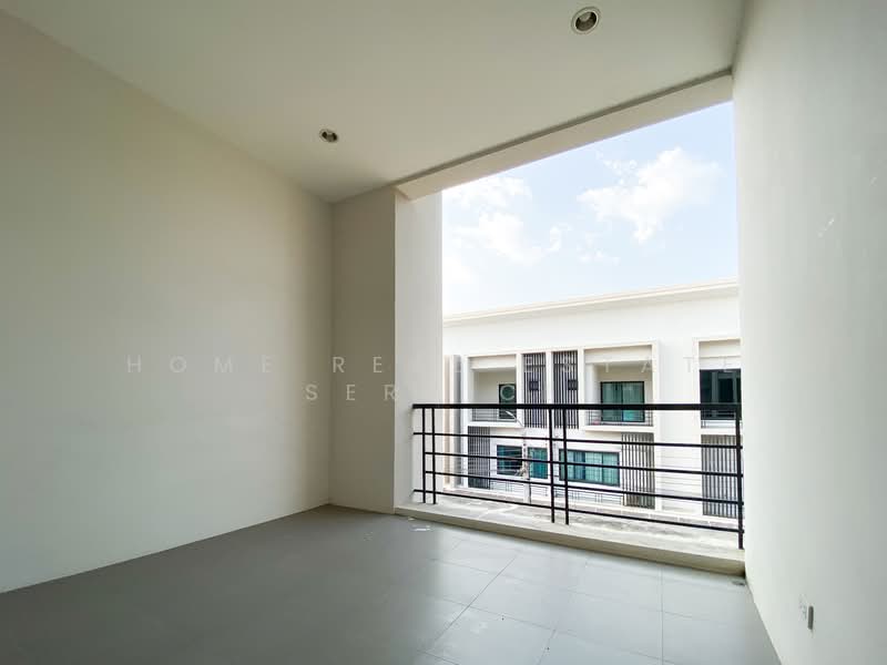 Cher Wongwaen-Sathorn, Bangkok, Soi 001 Kanchanaphisek 10, Kanchanaphisek Road, Bang Khae, Bang Khae, Bangkok, 3 Bedrooms, 170 sqm, Townhouse For Sale, by HOME Real Estate Service, 500207040 - DDproperty.com