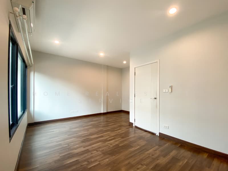 Cher Wongwaen-Sathorn, Bangkok, Soi 001 Kanchanaphisek 10, Kanchanaphisek Road, Bang Khae, Bang Khae, Bangkok, 3 Bedrooms, 170 sqm, Townhouse For Sale, by HOME Real Estate Service, 500207040 - DDproperty.com