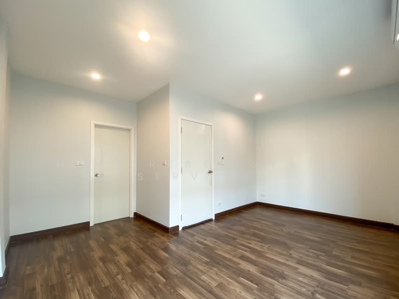 Cher Wongwaen-Sathorn, Bangkok, Soi 001 Kanchanaphisek 10, Kanchanaphisek Road, Bang Khae, Bang Khae, Bangkok, 3 Bedrooms, 170 sqm, Townhouse For Sale, by HOME Real Estate Service, 500207040 - DDproperty.com