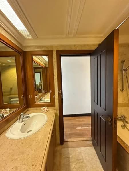 All Seasons Mansion, Bangkok, Soi Ruamrudee, Wireless Road, Lumphini, Pathum Wan, Bangkok, 3 Bedrooms, 178 sqm, Condo For Sale, by Pemika Aukkaraleekul, 500207048 - DDproperty.com