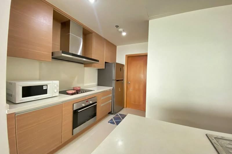 The Emporio Place, Bangkok, 93 Soi Sukhumvit 24, Sukhumvit Road, Khong Tan, Khlong Toei, Bangkok, 3 Bedrooms, 161 sqm, Condo For Sale, by คุณเอ, 500207069 - DDproperty.com