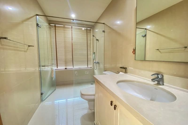 The Emporio Place, Bangkok, 93 Soi Sukhumvit 24, Sukhumvit Road, Khong Tan, Khlong Toei, Bangkok, 3 Bedrooms, 161 sqm, Condo For Sale, by คุณเอ, 500207069 - DDproperty.com