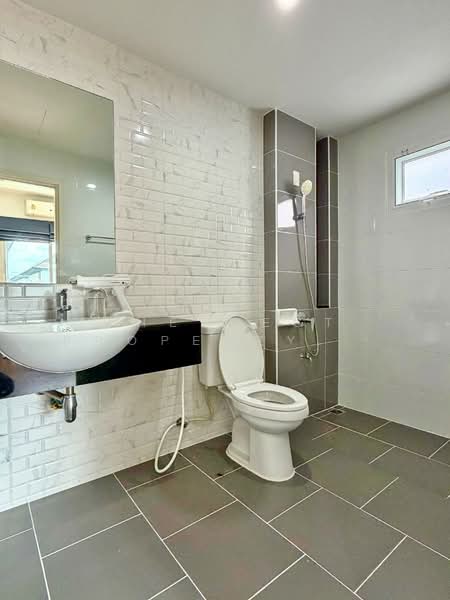 Baan Fah Piyarom - Lumlukka Klong 6, Pathum Thani, Lam Luk Ka Road, Khlong 6 (Exit), Bung Kham Proi, Lam Luk Ka, Pathum Thani, 4 Bedrooms, 150 sqm, Single Detached House For Sale, by The Best Property โต้ง, 500207099 - DDproperty.com