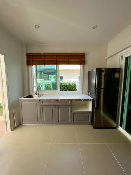 Supalai Ville Ekkachai-Kanchanapisek, Samut Sakhon, Rural Road Sanut Sakhon 3149, Bang Nam Chut, Muang Samut Sakhon, Samut Sakhon, 4 Bedrooms, 325 sqm, Single Detached House For Sale, by Rungkan Wijitjun, 500207105 - DDproperty.com