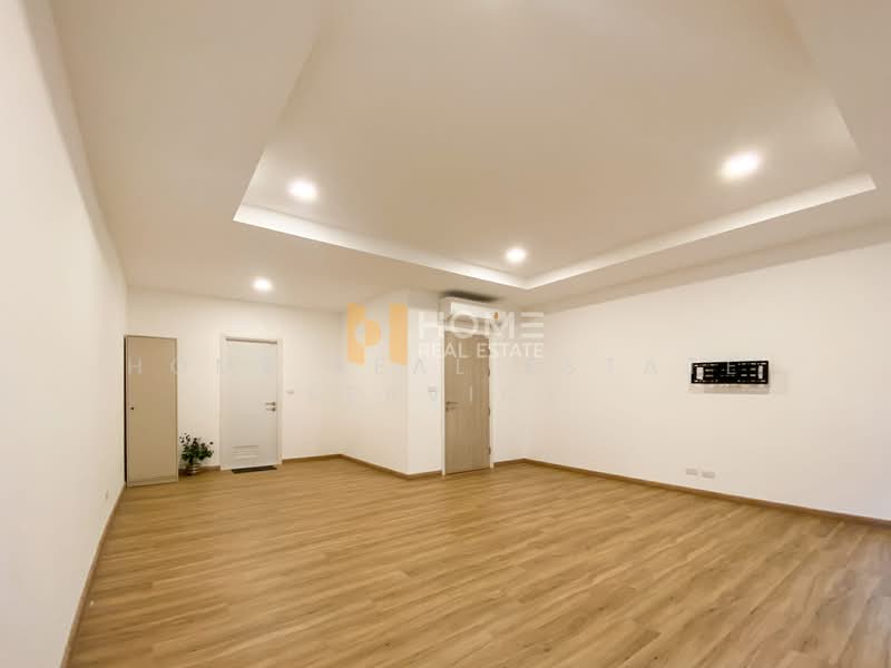 PATIO Kanlapaphruek-Sathorn, Bangkok, 8/6 Kallapaphruk-Sathorn, Bang Khae, Bang Khae, Bangkok, 4 Bedrooms, 181 sqm, Townhouse For Sale, by HOME Real Estate Service, 500207145 - DDproperty.com