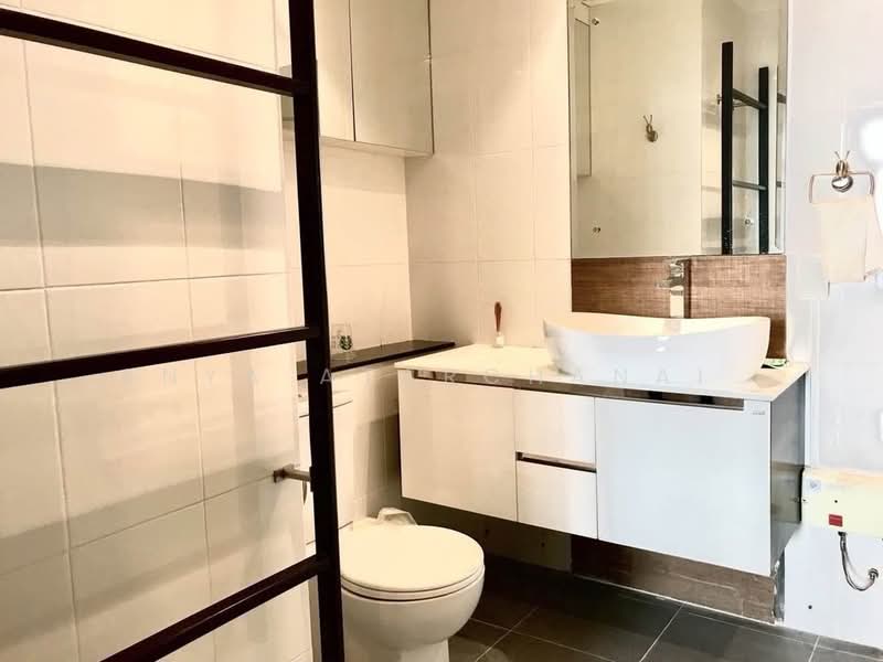 The Height, Bangkok, Soi Sukhumvit 55, Khlong Tan Nua, Watthana, Bangkok, 2 Bedrooms, 82 sqm, Condo For Sale, by Anya Atarchanai , 500207150 - DDproperty.com