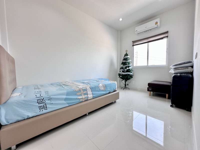 วีวัลเลย์ บ้านสวนซอย 11-หนองข้างคอก, Chon Buri (Pattaya), Nong Ri, Muang Chon Buri, Chon Buri (Pattaya), 4 Bedrooms, 100 sqm, Townhouse For Sale, by The Best Property ปิ่น, 500207157 - DDproperty.com