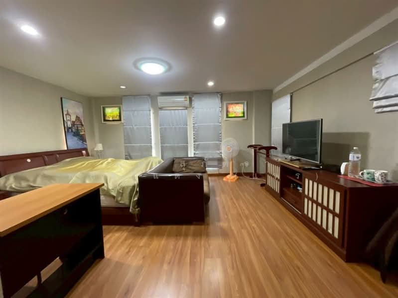 Baan Akesin 3, Bangkok, Nuanchan Road, Nuan Chan, Bueng Kum, Bangkok, 4 Bedrooms, 430 sqm, Single Detached House For Sale, by คุณ สุภัตรา พลอยแดง (แพร), 500207165 - DDproperty.com