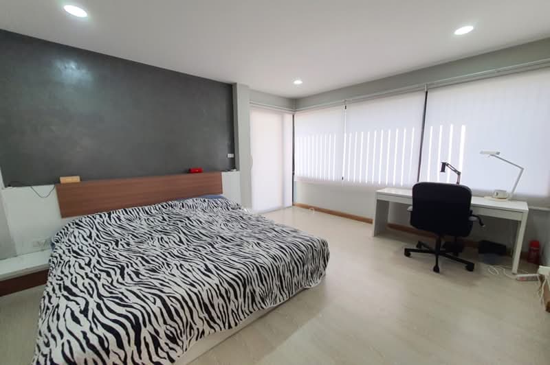 Muang Ake Village, Pathum Thani, Muang Ake Rd, Lak Hok, Muang Pathum Thani, Pathum Thani, 4 Bedrooms, 526 sqm, Single Detached House For Sale, by คุณมิว, 500207172 - DDproperty.com