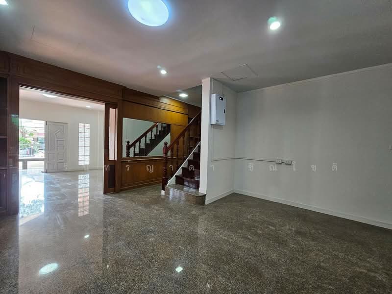 For Rent - Suan Dok Mai Village Phuttamonthon Sai 3, Bangkok