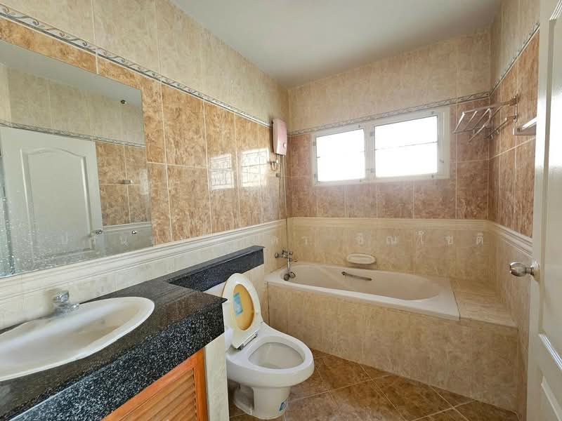 For Rent - Suan Dok Mai Village Phuttamonthon Sai 3, Bangkok