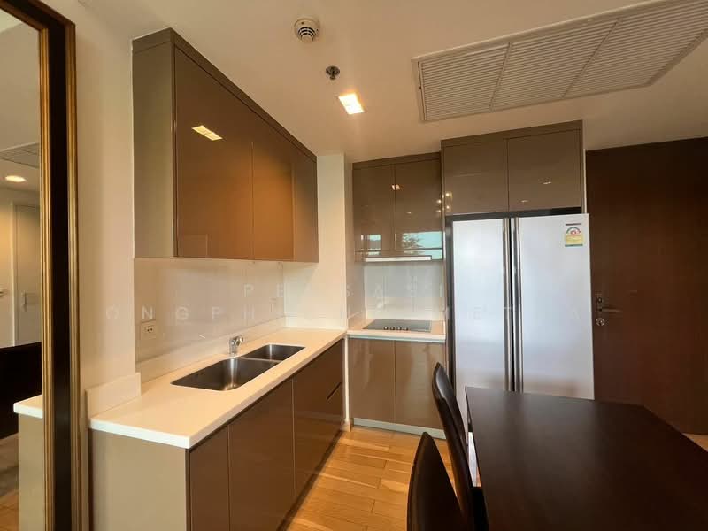 Siri At Sukhumvit, Bangkok, 902 Sukhumvit Road, Phra Kanong, Khlong Toei, Bangkok, 2 Bedrooms, 71 sqm, Condo For Rent, by Pensasi Ongphichetmetha, 500207224 - DDproperty.com