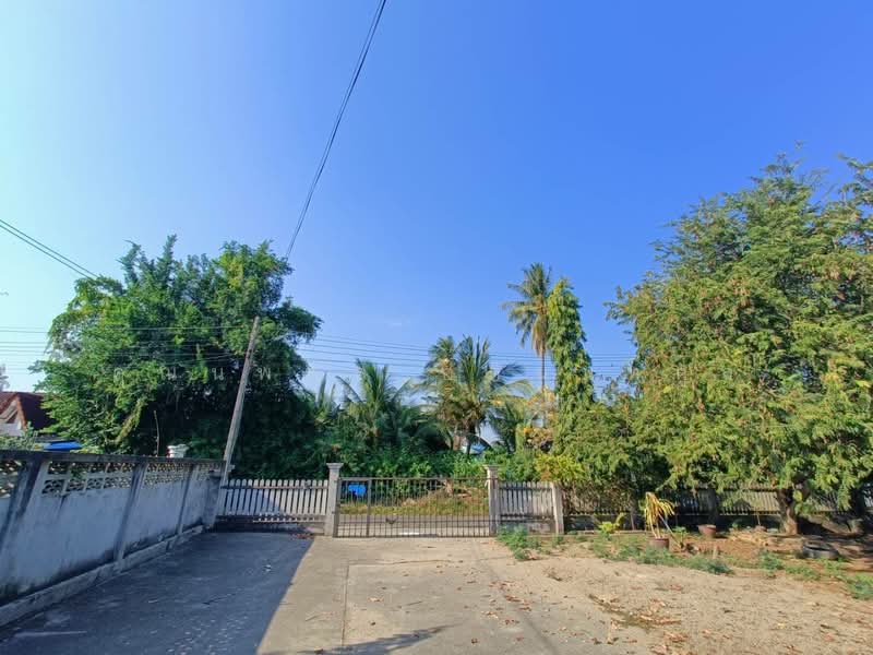 For sale house and land 210 wah Muang Prachuap Khiri Khan, Prachuap Khiri Khan, Prachuapkhilikhan, Muang Prachaubkirikhan, Prachuap Khiri Khan, 3 Bedrooms, 220 sqm, Single Detached House For Sale, by คุณนพพล อภินนท์กูล, 500207231 - DDproperty.com