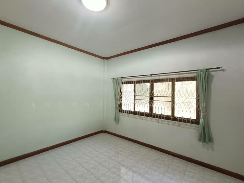 For sale house and land 210 wah Muang Prachuap Khiri Khan, Prachuap Khiri Khan, Prachuapkhilikhan, Muang Prachaubkirikhan, Prachuap Khiri Khan, 3 Bedrooms, 220 sqm, Single Detached House For Sale, by คุณนพพล อภินนท์กูล, 500207231 - DDproperty.com