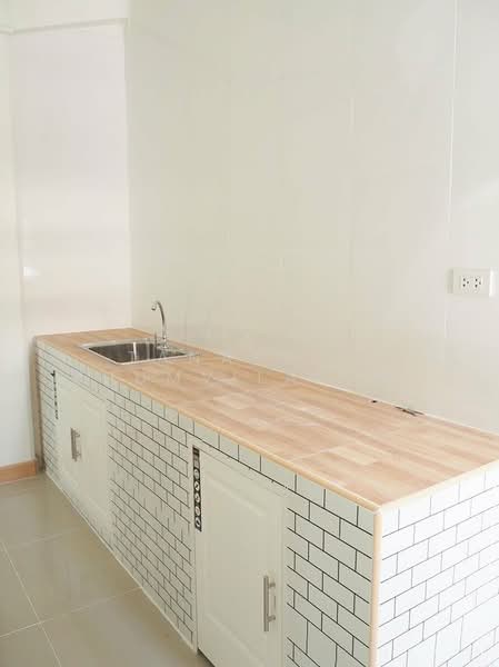 ขาย - ทาวน์เฮ้าส์ 3-ห้องนอน, กรุงเทพ