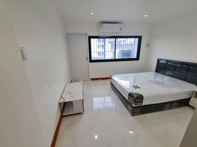 2-BR Townhouse, Bangkok, Bang Na Nuea, Bang Na, Bangkok, 2 Bedrooms, 141 sqm, Townhouse For Sale, by Tanaporn Phumvilairak, 500207275 - DDproperty.com