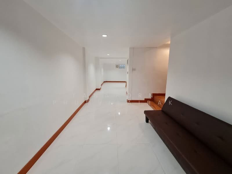 2-BR Townhouse, Bangkok, Bang Na Nuea, Bang Na, Bangkok, 2 Bedrooms, 141 sqm, Townhouse For Sale, by Tanaporn Phumvilairak, 500207275 - DDproperty.com