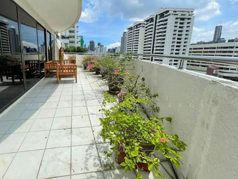 Supalai Place Sukhumvit 39, Bangkok, 175-179 Soi Sukhumvit 39 Sukhumvit Road, Khlong Tan Nua, Watthana, Bangkok, 2 Bedrooms, 142 sqm, Condo For Sale, by Thawatchai Methawongworakul, 500207332 - DDproperty.com