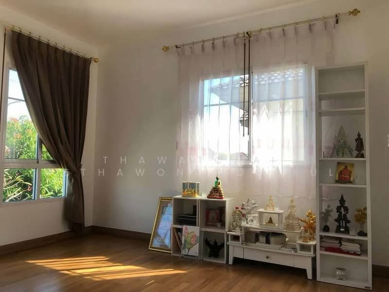 Passorn 21 Rama 9-Wongwaen, Bangkok, Soi Phatthana Rural 4, Motorway Road, Khlong Song Ton Nun, Lat Krabang, Bangkok, 4 Bedrooms, 220 sqm, Single Detached House For Rent, by Thawatchai Methawongworakul, 500207345 - DDproperty.com