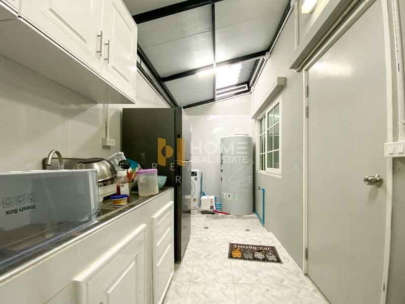 Golden Town Sathorn, Bangkok, Kanlapaphruek Road, Bangkhuntien, Chom Thong, Bangkok, 4 Bedrooms, 103 sqm, Townhouse For Sale, by HOME Real Estate Service, 500207350 - DDproperty.com