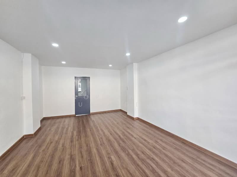 ให้เช่า ตึกแถว 3 ชั้นครึ่ง หมู่บ้านอมรชัย 2 ซอยพระรามที่ 2 ซอย 34 ใกล้เซ็นทรัลพระราม 2, กรุงเทพ, จอมทอง, จอมทอง, กรุงเทพ, 180 ตร.ม., ตึกแถว-อาคารพาณิชย์ ให้เช่า, โดย Noppawan Ruangdech, 500207383 - DDproperty.com