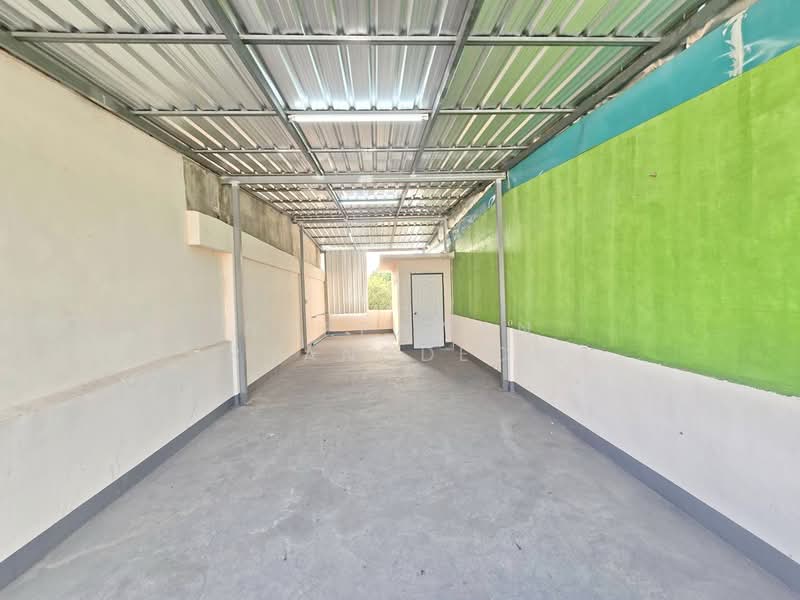 ให้เช่า ตึกแถว 3 ชั้นครึ่ง หมู่บ้านอมรชัย 2 ซอยพระรามที่ 2 ซอย 34 ใกล้เซ็นทรัลพระราม 2, กรุงเทพ, จอมทอง, จอมทอง, กรุงเทพ, 180 ตร.ม., ตึกแถว-อาคารพาณิชย์ ให้เช่า, โดย Noppawan Ruangdech, 500207383 - DDproperty.com