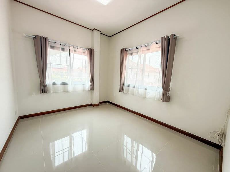 For sale: Used detached house in Bang Saen, near Won Beach., Chon Buri (Pattaya), Saen Suk, Muang Chon Buri, Chon Buri (Pattaya), 3 Bedrooms, 180 sqm, Single Detached House For Sale, by A House Property Co.,Ltd., 500207401 - DDproperty.com