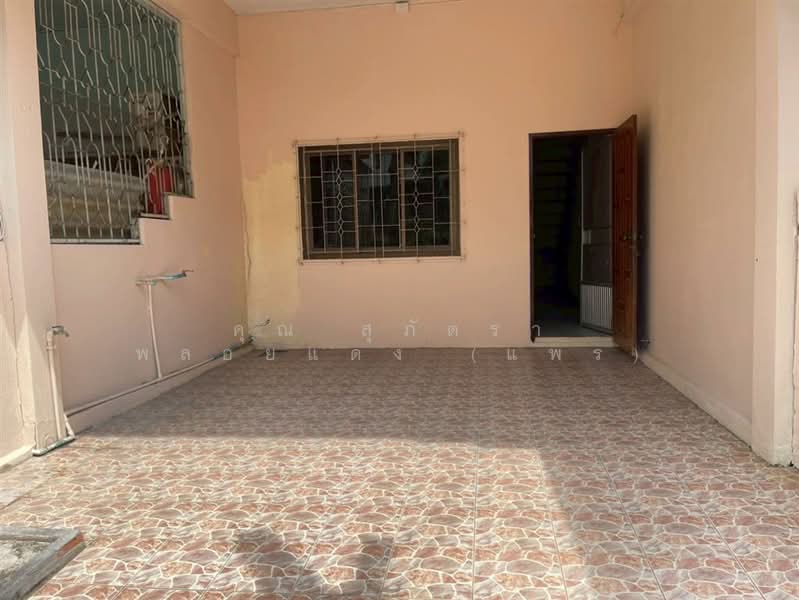 Baan Fah Green Park Lat Phrao 101, Bangkok, Soi Ladprao 101, Khlong Chan, Bang Kapi, Bangkok, 2 Bedrooms, 100 sqm, Townhouse For Sale, by คุณ สุภัตรา พลอยแดง (แพร), 500207406 - DDproperty.com