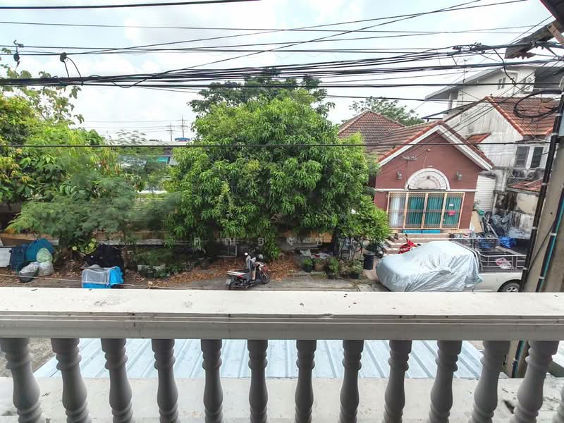 ต้องรีบดู ก่อนหลุดมือ !!! ขายทาวน์โฮม 2 ชั้น ฟลาวเวอรี่โฮม ซอยวัดสลักเหนือ2 รีโนเวทใหม่ ต่อเติมเต็ม, นนทบุรี, บ้านใหม่, ปากเกร็ด, นนทบุรี, 110 ตร.ม., ทาวน์เฮ้าส์ ขาย, โดย คุณธงชัย, 500207410 - DDproperty.com