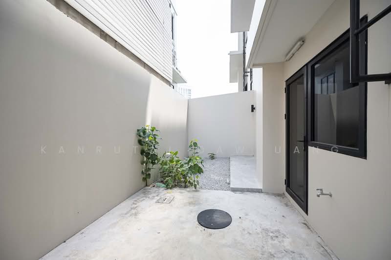 Demi Sathu 49, Bangkok, Sathupradit 49 Bang Pong pang, Bang Pong Pang, Yan Nawa, Bangkok, 3 Bedrooms, 300 sqm, Townhouse For Sale, by Kanrutai Dawruang, 500207429 - DDproperty.com