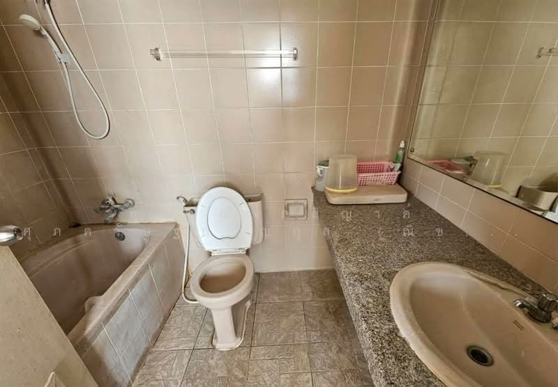 ธันยกานต์ มัยลาภ (Thanyakan Mayalarp), กรุงเทพ, จรเข้บัว, ลาดพร้าว, กรุงเทพ, 120 ตร.ม., ทาวน์เฮ้าส์ ขาย, โดย คุณ ณัจภสิญาค์ ศุภควัษฐ์กาญกุล (ณิชชา), 500207432 - DDproperty.com