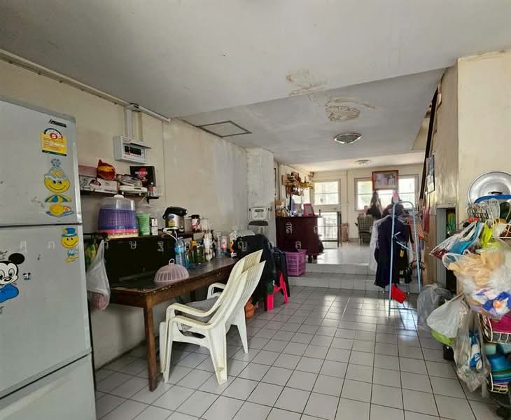 ธันยกานต์ มัยลาภ (Thanyakan Mayalarp), Bangkok, Chorake Bua, Lat Phrao, Bangkok, 4 Bedrooms, 120 sqm, Townhouse For Sale, by คุณ ณัจภสิญาค์ ศุภควัษฐ์กาญกุล (ณิชชา), 500207432 - DDproperty.com