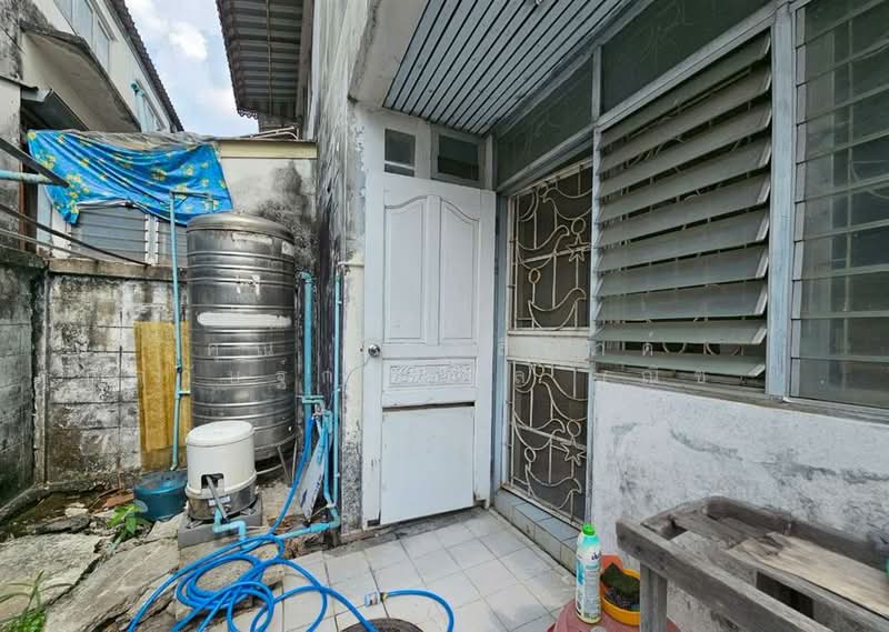 ธันยกานต์ มัยลาภ (Thanyakan Mayalarp), Bangkok, Chorake Bua, Lat Phrao, Bangkok, 4 Bedrooms, 120 sqm, Townhouse For Sale, by คุณ ณัจภสิญาค์ ศุภควัษฐ์กาญกุล (ณิชชา), 500207432 - DDproperty.com