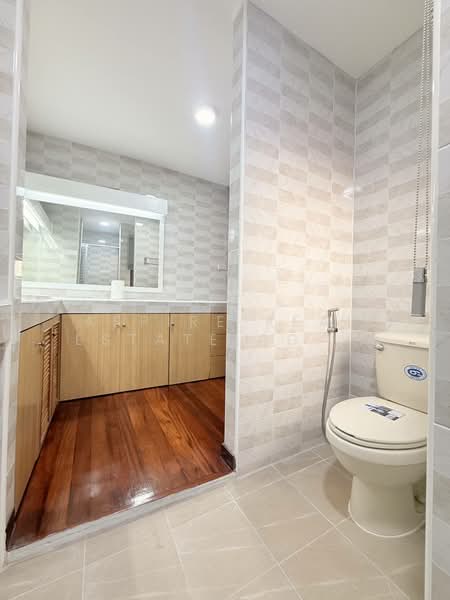 บ้านเดี่ยว สุขุมวิท 4 (นานา) ปรับปรุงใหม่ พร้อมเข้าอยู่, กรุงเทพ, คลองเตย, คลองเตย, กรุงเทพ, 400 ตร.ม., บ้านเดี่ยว ขาย, โดย Aspire Real Estate Agency Co., Ltd., 500207456 - DDproperty.com