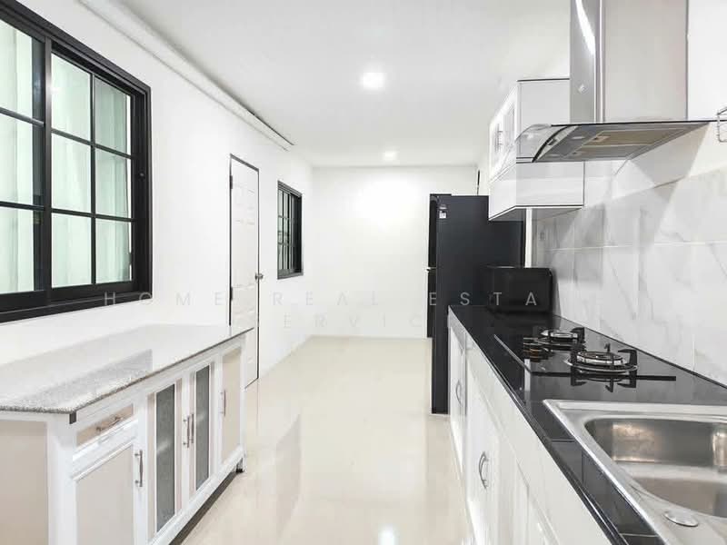 Chockchai Garden Home 2, Chon Buri (Pattaya), Bang Lamung, Bang Lamung (Pattaya), Chon Buri (Pattaya), 4 Bedrooms, 180 sqm, Semi-Detached House (Twin House) For Sale, by HOME Real Estate Service, 500207462 - DDproperty.com