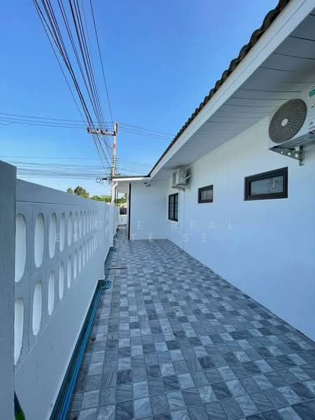 โชคชัย การ์เด้น โฮม 2, ชลบุรี, บางละมุง, บางละมุง, ชลบุรี, 180 ตร.ม., บ้านแฝด ขาย, โดย HOME Real Estate Service, 500207462 - DDproperty.com