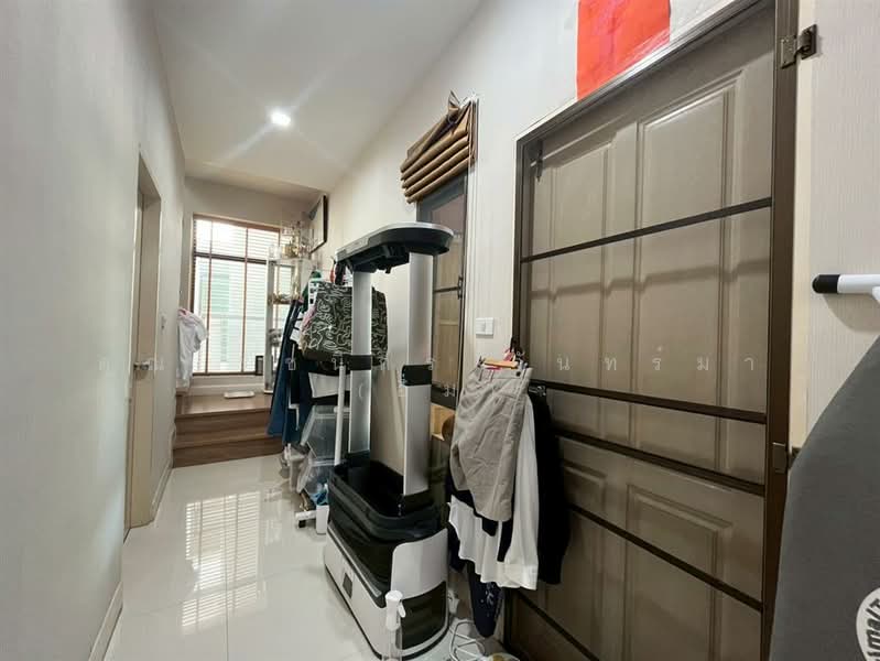 ออร่า รามคำแหง 94 (Aura Ramkhamhaeng 94), Bangkok, ถนนรามคำแหง, Saphan Sung, Saphan Sung, Bangkok, 3 Bedrooms, 154 sqm, Semi-Detached House (Twin House) For Sale, by คุณ รัชนีกร จันทร์มา (อิม), 500207470 - DDproperty.com