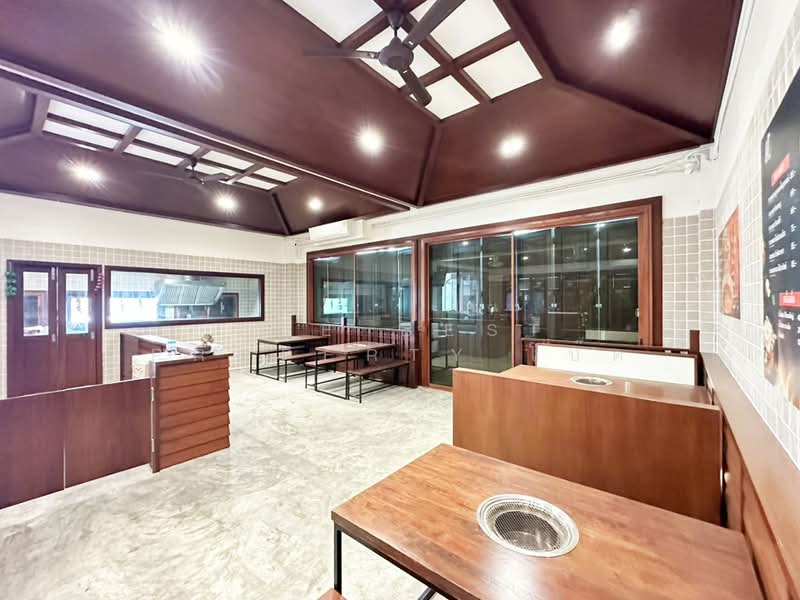 อาคารพาณิชย์แสนสุข ชลบุรี, ชลบุรี, แสนสุข, เมืองชลบุรี, ชลบุรี, 100 ตร.ม., ตึกแถว-อาคารพาณิชย์ ขาย, โดย The Best Property โบ๊ต, 500207498 - DDproperty.com