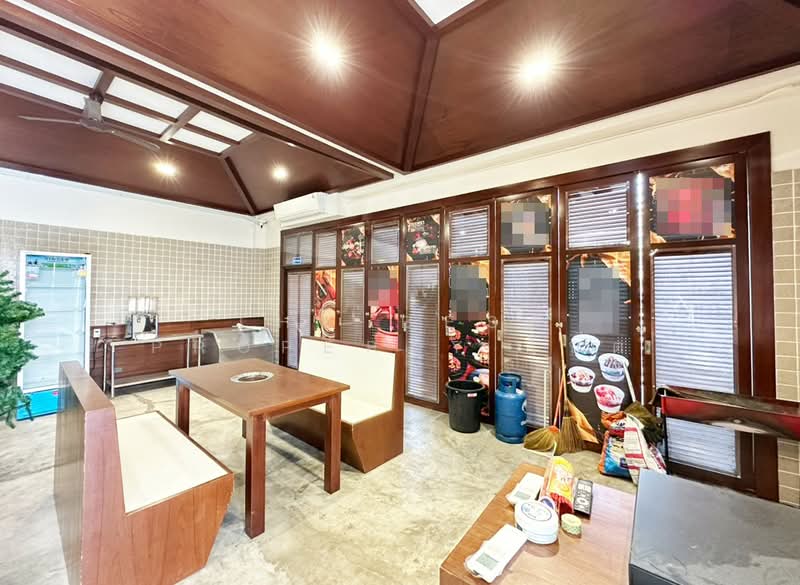 อาคารพาณิชย์แสนสุข ชลบุรี, ชลบุรี, แสนสุข, เมืองชลบุรี, ชลบุรี, 100 ตร.ม., ตึกแถว-อาคารพาณิชย์ ขาย, โดย The Best Property โบ๊ต, 500207498 - DDproperty.com