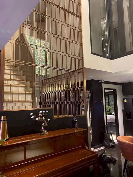 Na Vara Residence : ณ วรา เรสซิเดนส์, กรุงเทพ, 33/6 ซอย หลังสวน, ลุมพินี, ปทุมวัน, กรุงเทพ, 182 ตร.ม., คอนโด ขาย, โดย Jirawan Thawatkiattisak (Eve), 500207571 - DDproperty.com