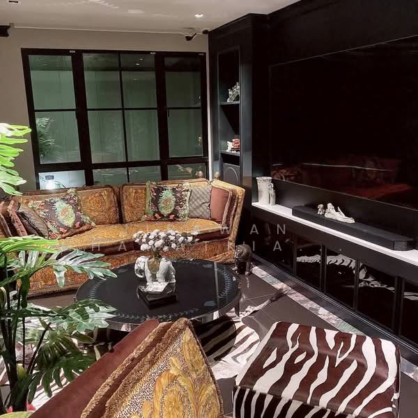 Na Vara Residence, Bangkok, 33/6 Soi Langsuan, Lumphini, Pathum Wan, Bangkok, 3 Bedrooms, 182 sqm, Condo For Sale, by Jirawan Thawatkiattisak (Eve), 500207571 - DDproperty.com