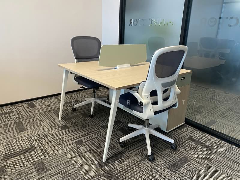 ออฟฟิศเฟอร์ครบ ตรงข้าม Central World, Bangkok, Phra Kanong, Khlong Toei, Bangkok, , 38 sqm, Office Space For Rent, by CorrectProperty, 500207589 - DDproperty.com