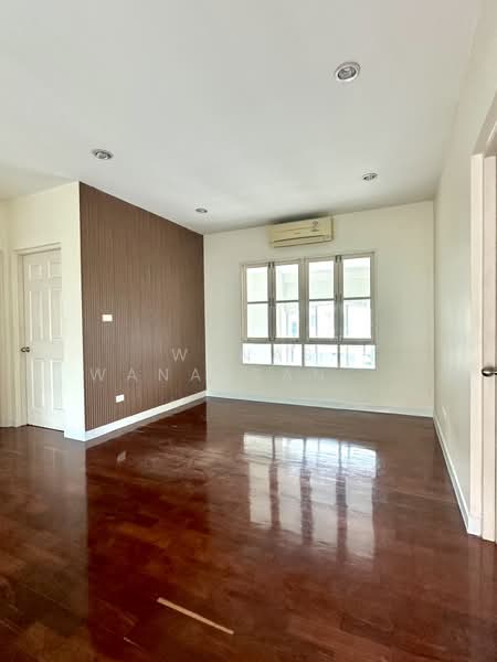 Baan Nantawan Srinakarin, Samut Prakan, Srinakarin Road, Bang Muang Mai, Muang Samut Prakarn, Samut Prakan, 4 Bedrooms, 250 sqm, Single Detached House For Rent, by Wanas Wanassanan, 500207595 - DDproperty.com