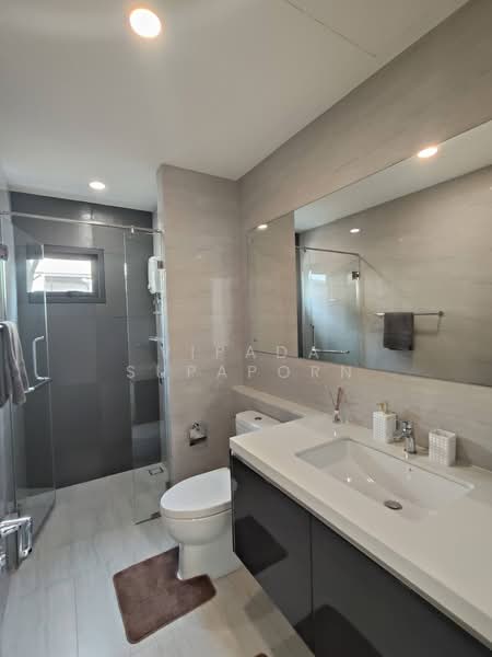 Lake Serene Rama II (Phase 4), Samut Sakhon, Rama ll Road, Bang Nam Chut, Muang Samut Sakhon, Samut Sakhon, 4 Bedrooms, 197 sqm, Townhouse For Sale, by Vipada Supaporn, 500207625 - DDproperty.com