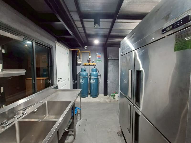 พื้นที่ร้านอาหารและออฟฟิศ สุขุมวิท 77- อ่อนนุช ใกล้ BTS อ่อนนุช, กรุงเทพ, ประเวศ, ประเวศ, กรุงเทพ, 250 ตร.ม., ตึกแถว-อาคารพาณิชย์ ให้เช่า, โดย LINE @firststep, 500207628 - DDproperty.com