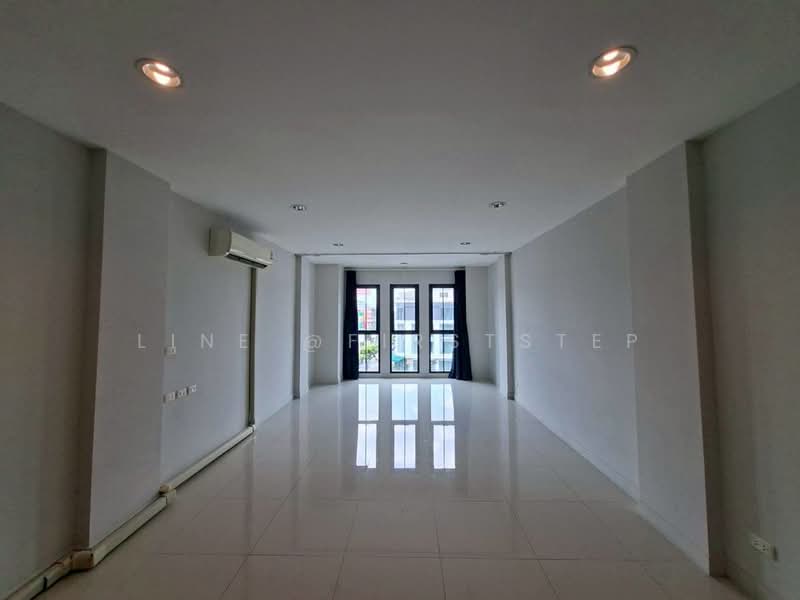 Restaurant and Office Space Sukhumvit 77 - On Nut, Near BTS On Nut, Bangkok, Prawet, Prawet, Bangkok, , 250 sqm, Shophouse For Rent, by LINE @firststep, 500207628 - DDproperty.com