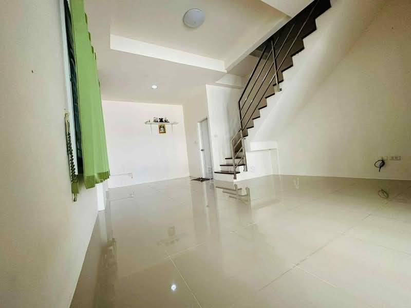 หมู่บ้านแสนรัก3 ชลบุรี, ชลบุรี, มาบโป่ง, พานทอง, ชลบุรี, 76 ตร.ม., ทาวน์เฮ้าส์ ขาย, โดย The Best Property ปู, 500207629 - DDproperty.com