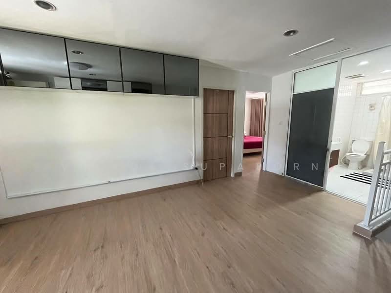 3-BR Townhouse, Bangkok, Chatuchak, Chatuchak, Bangkok, 3 Bedrooms, 150 sqm, Townhouse For Rent, by Vipada Supaporn, 500207634 - DDproperty.com