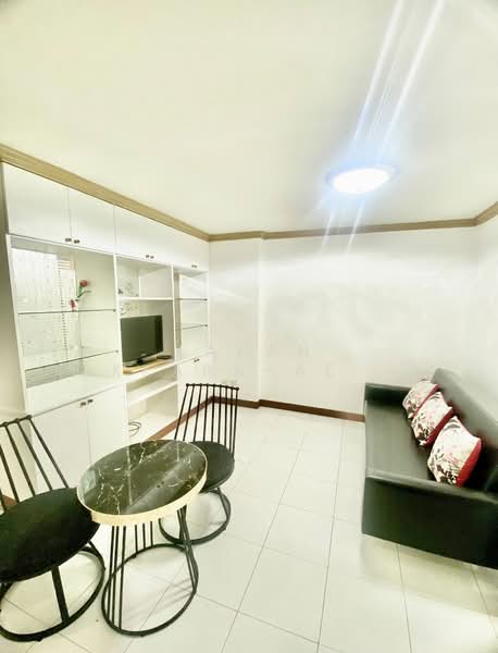 Rin House Condo : รินเฮ้าส์ คอนโดมิเนียม, กรุงเทพ, ถนน สุขุมวิท39, คลองตันเหนือ, วัฒนา, กรุงเทพ, 50 ตร.ม., คอนโด ให้เช่า, โดย Sakan Akkara-aektalin, 500207663 - DDproperty.com