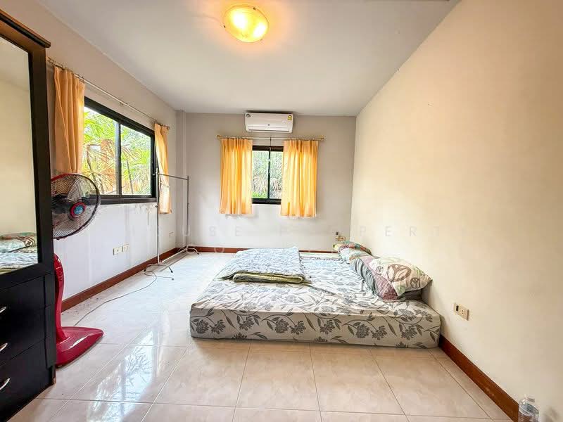For sale: Used detached house in Sriracha, Soi Nong Yai Bu 14., Chon Buri (Pattaya), Surasak, Si Racha, Chon Buri (Pattaya), 3 Bedrooms, 280 sqm, Single Detached House For Sale, by A House Property Co.,Ltd., 500207665 - DDproperty.com